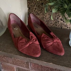 Paprika suede vintage inspired kitten heels